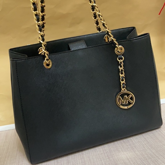 Michael Kors chain large tote NWOT - Picture 16 of 16